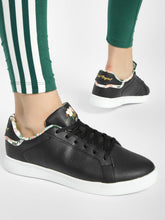 Load image into Gallery viewer, 361 DEGREE Floral Printed Piping Sneakers