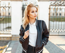 Load image into Gallery viewer, *Metallic Cropped Jacket

